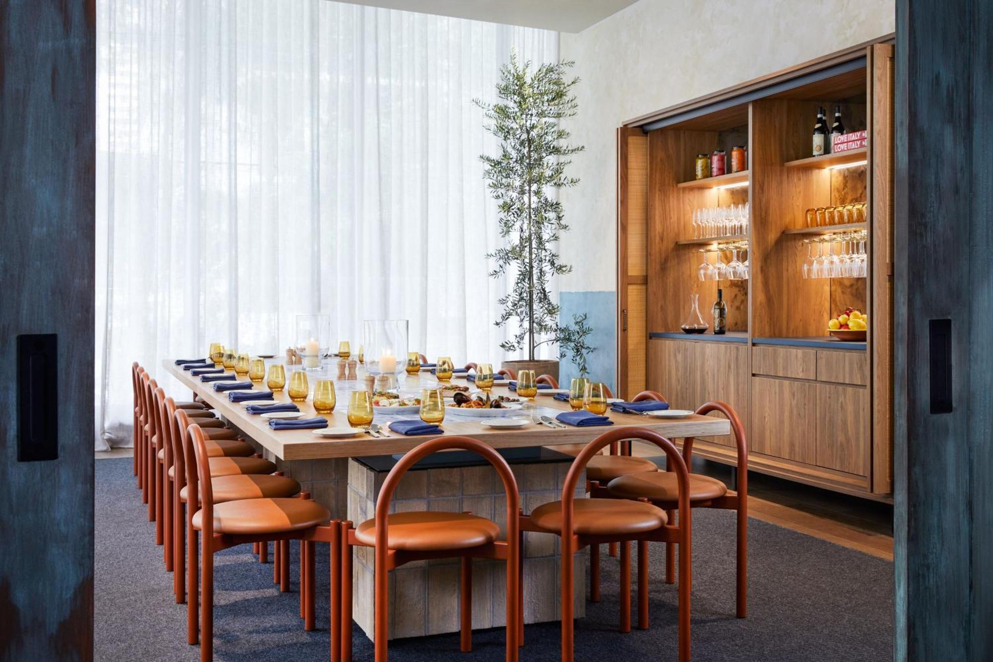 The Westin Brisbane Hotel Ngoại thất bức ảnh The dining room at the 2018 edition of the World Economic Forum